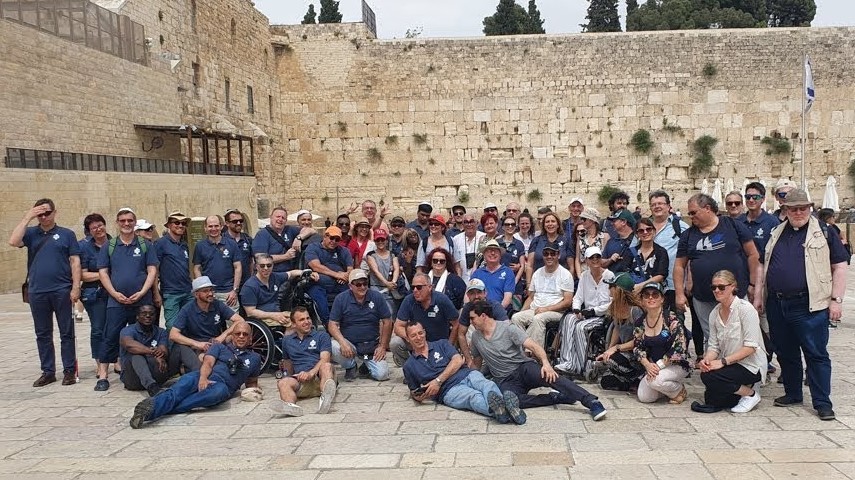 Attendees of Access Israel's 7th International Conference visit the Western Wall - credit: Izik Yansovich