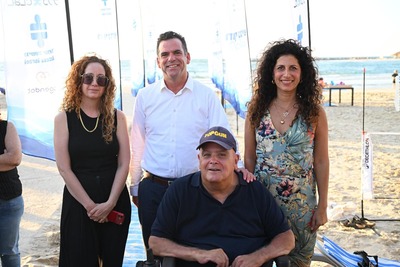 A group photo of Gali Shvad, Yuval Wagner, Netanya Mayor Avi Salama, and Daphna Guy-Stegman standing together at an event.